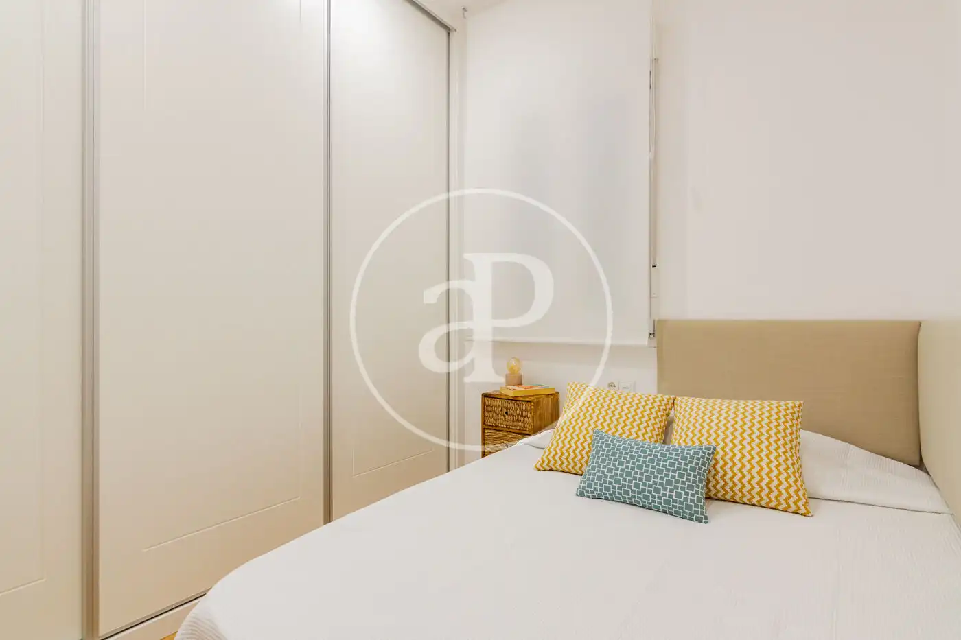 Bedroom of Flat for rent in Madrid  with Air Conditioner, Heating and Furnished