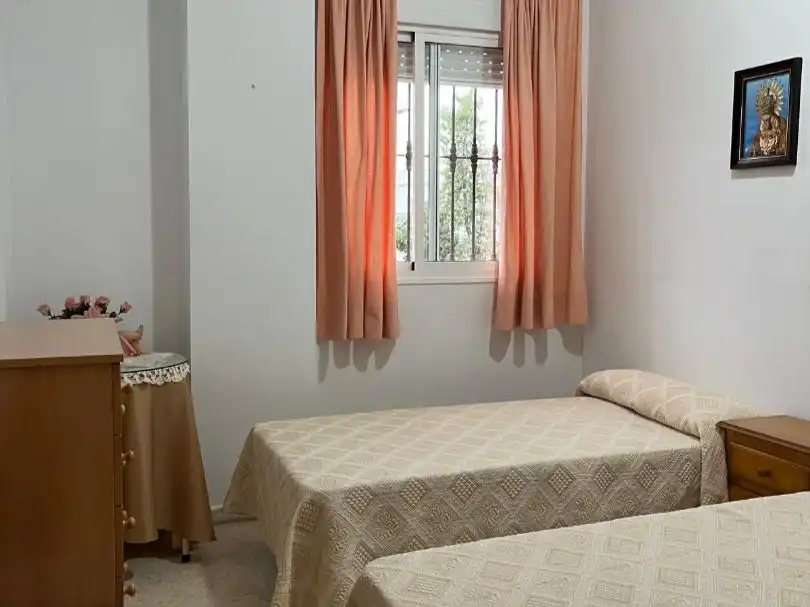 Dormitori de Pis en venda en Utrera amb Terrassa i Balcó