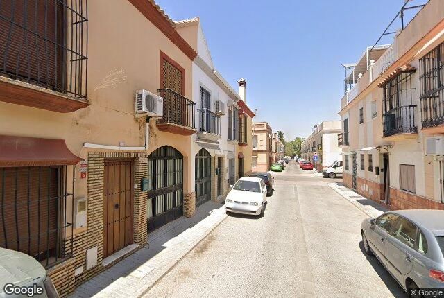 Vista exterior de Casa adosada en venda en La Rinconada