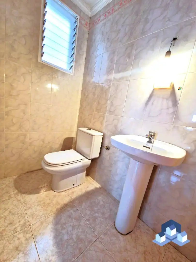Baño de Piso en venta en Lorca con Amueblado y Balcón