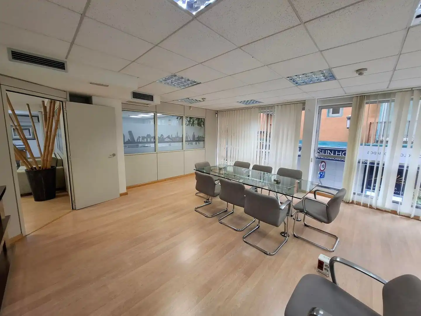Büro mit Aufzug zum Verkauf in Calle de los Artilleros 4, imagen 3