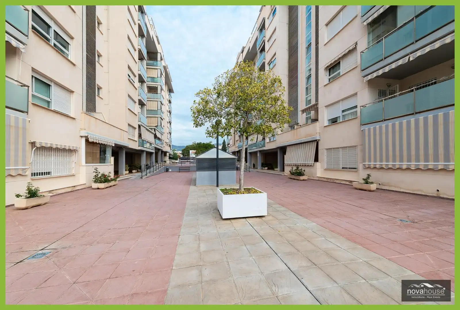 Vista exterior de Piso en venta en Rincón de la Victoria con Aire acondicionado, Calefacción y Jardín privado