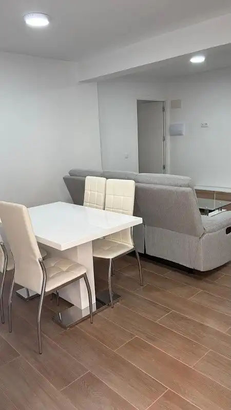 Esszimmer von Erdgeschoss zur Miete in Elche / Elx mit Möbliert, Ofen und Waschmaschine