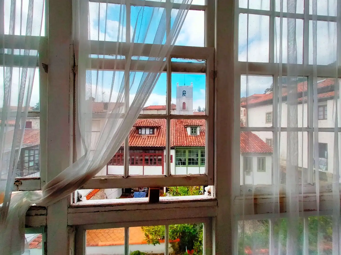 Vista exterior de Casa o xalet en venda en Pravia amb Calefacció, Jardí privat i Terrassa