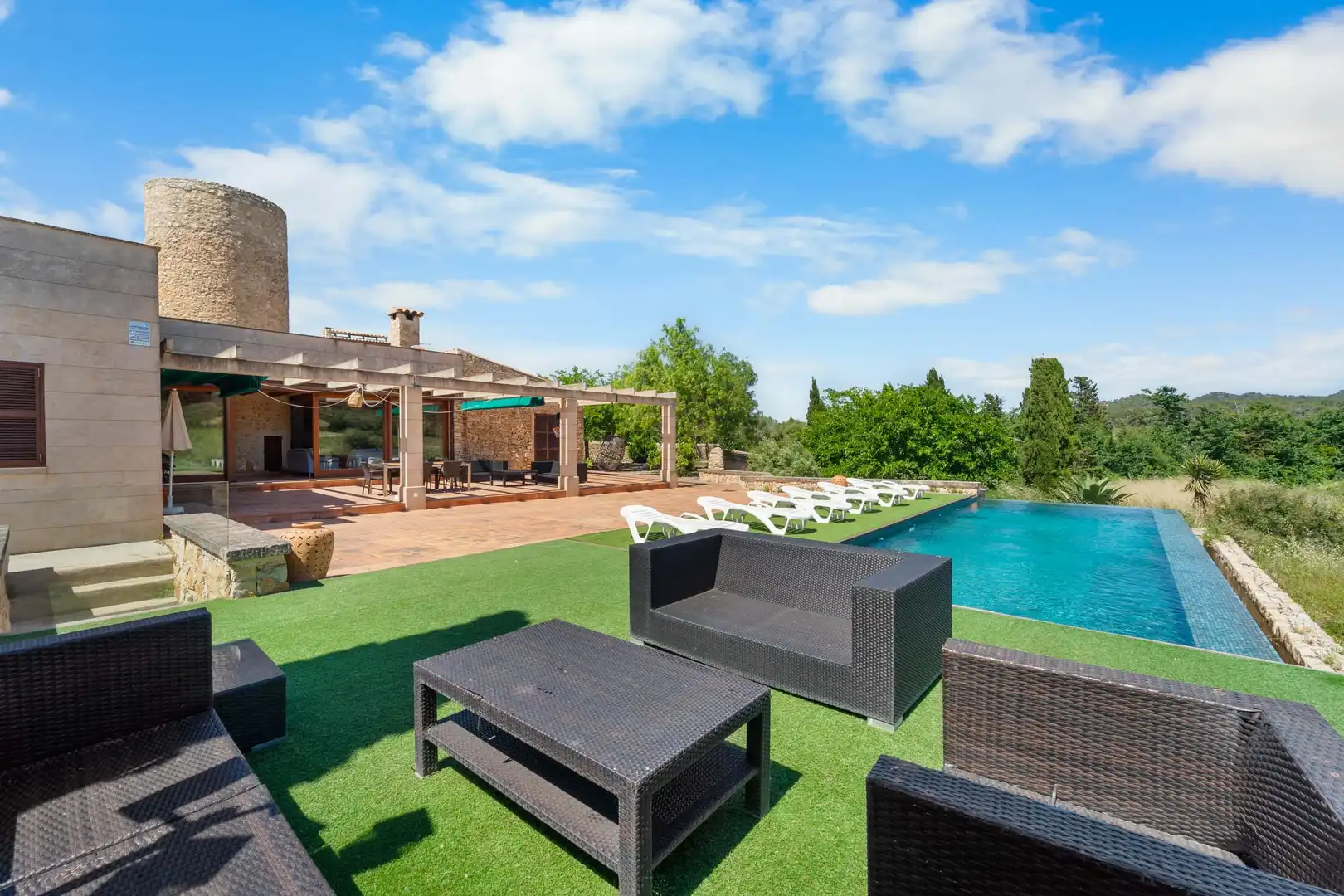 Terrassa de Finca rústica en venda en Felanitx amb Traster, Piscina i Moblat