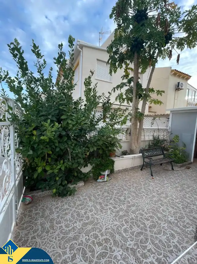 Casa aparellada amb terrassa en venda a Orihuela Costa, imagen 4