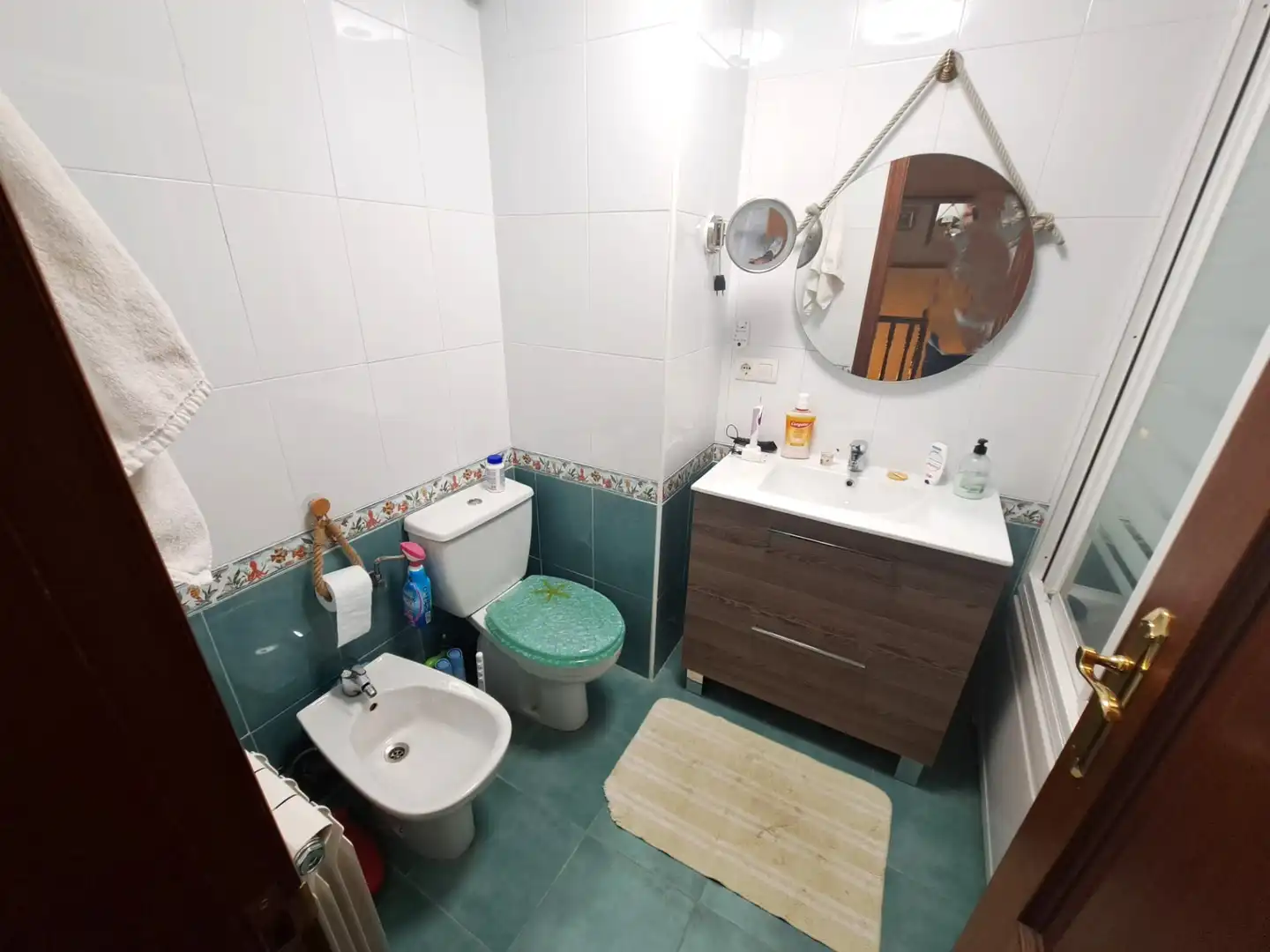 Badezimmer von Einfamilien-Reihenhaus zum Verkauf in Zarratón mit Heizung, Terrasse und Möbliert