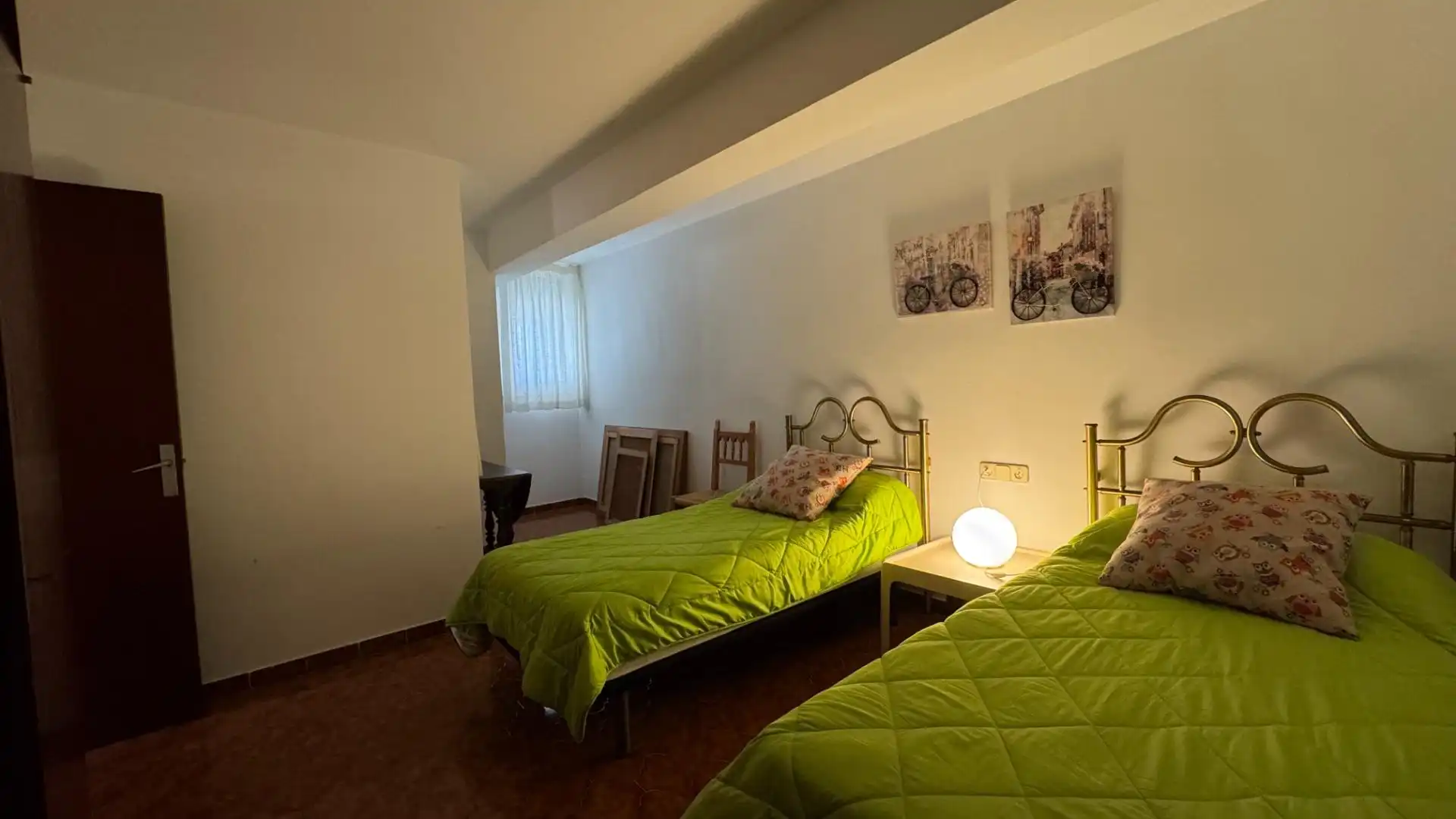 Schlafzimmer von Wohnungen zum Verkauf in Castell d'Aro, Platja d'Aro i s'Agaró mit Klimaanlage, Terrasse und Möbliert