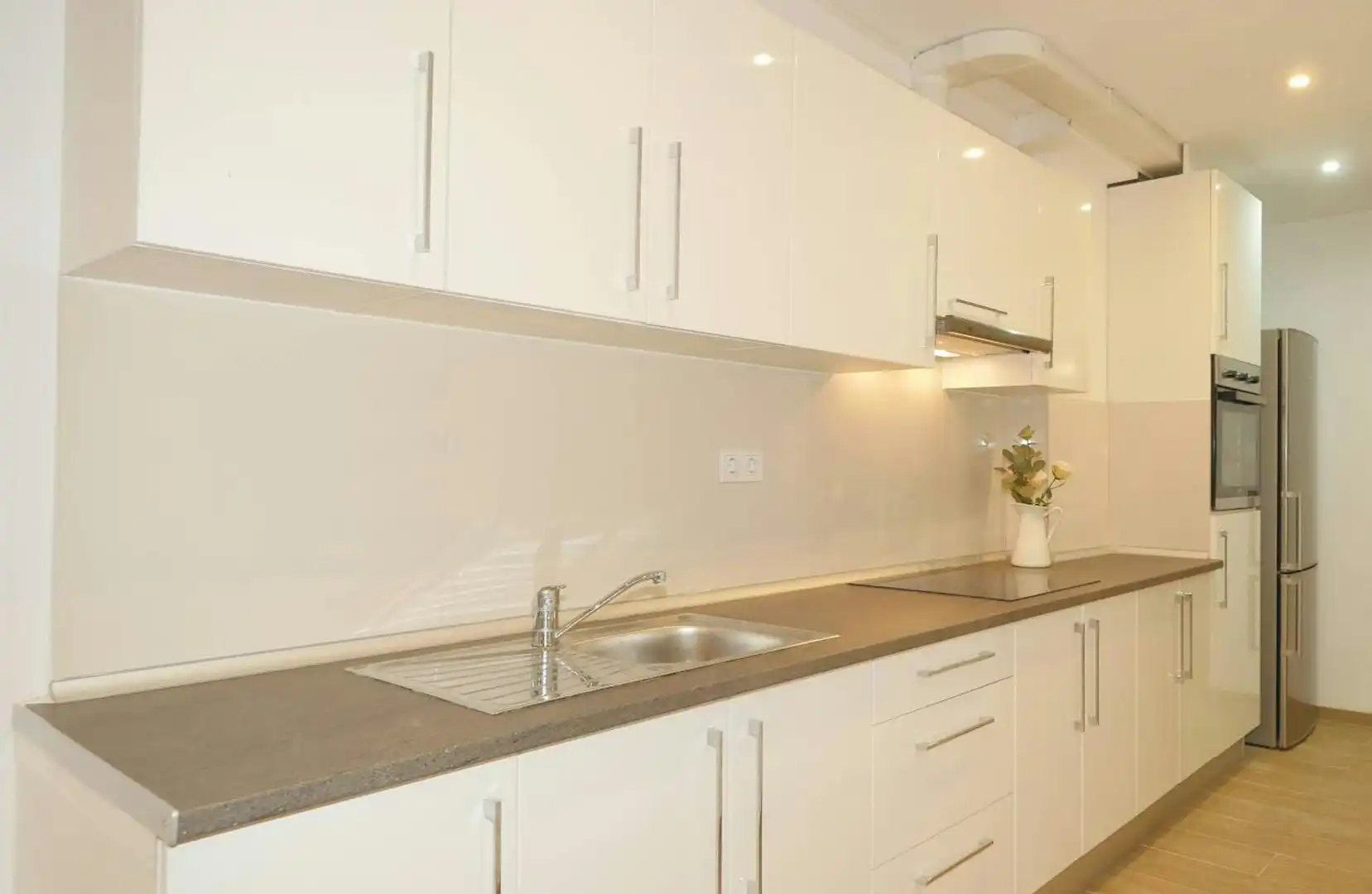 Cocina de Piso de alquiler en Barcelona con Aire acondicionado, Calefacción y Amueblado