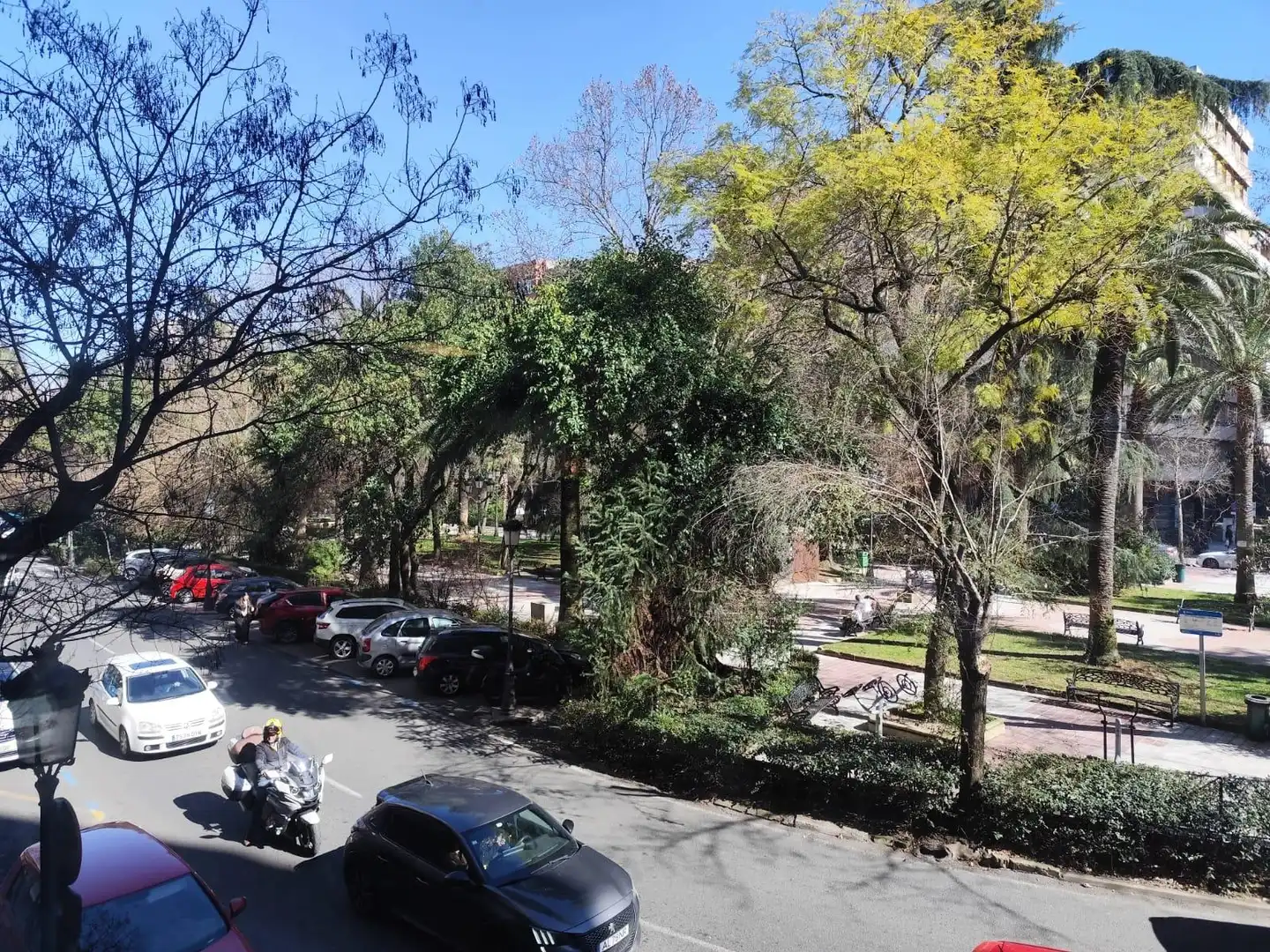 Vista exterior de Oficina en venda en Cáceres