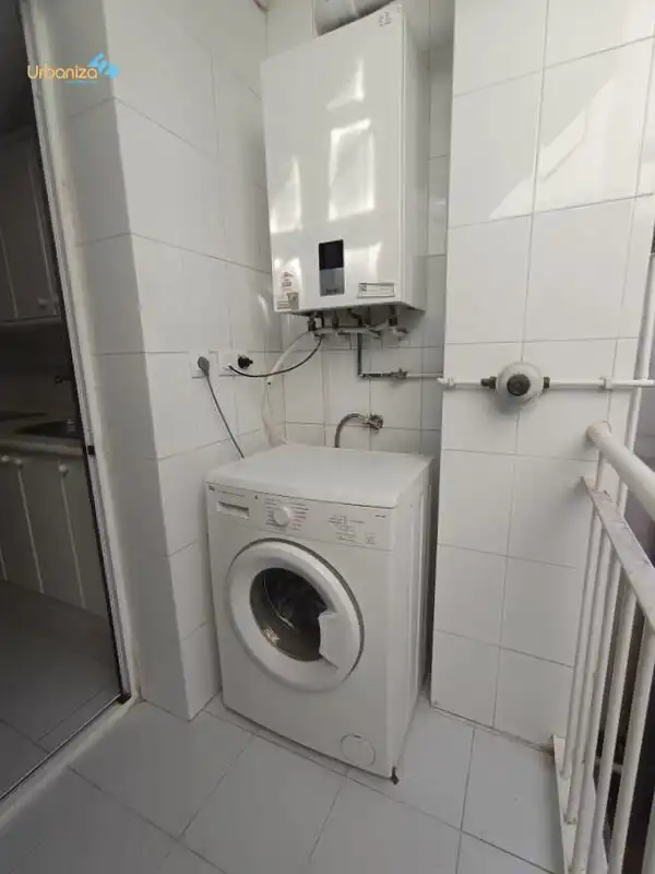 Bany de Apartament de lloguer en Badajoz amb Aire condicionat, Calefacció i Jardí privat