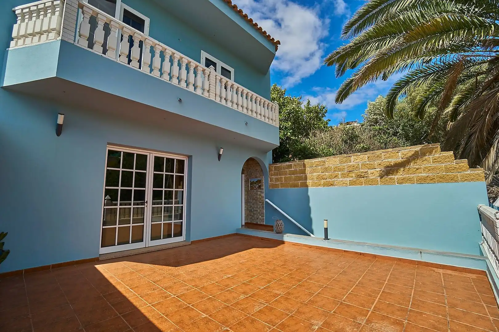 Vista exterior de Casa adosada en venda en Las Palmas de Gran Canaria amb Jardí privat, Terrassa i Traster
