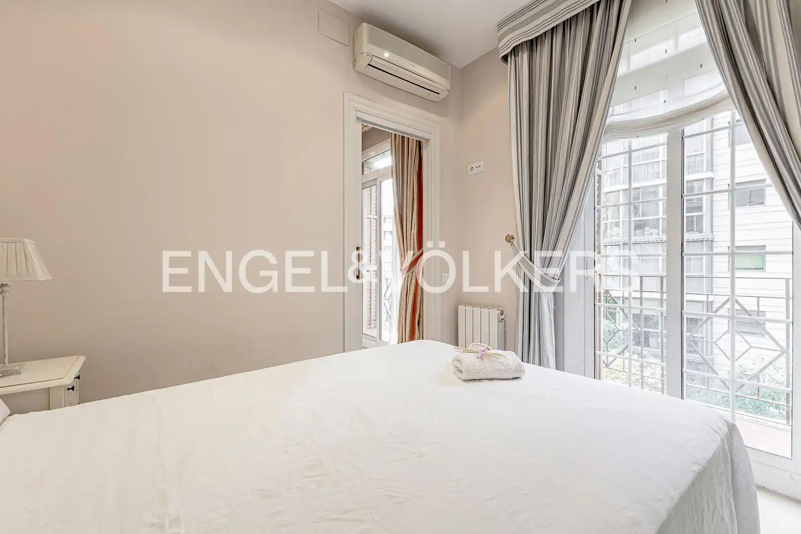 Habitación de Piso de alquiler en Barcelona con Aire acondicionado, Calefacción y Amueblado