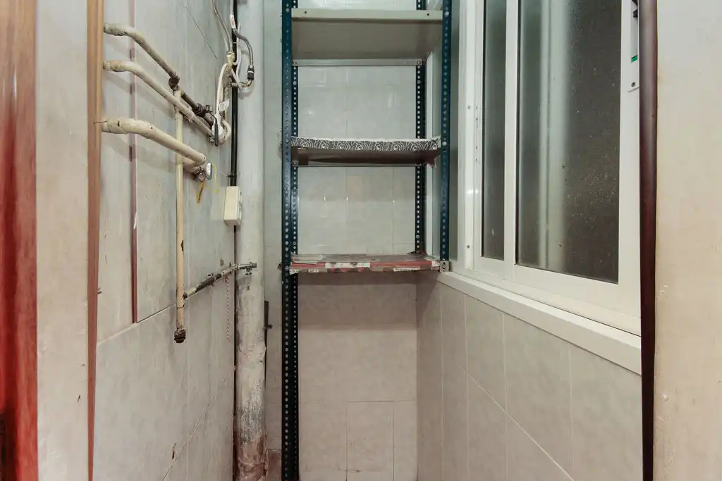 Baño de Piso en venta en Nou Barris