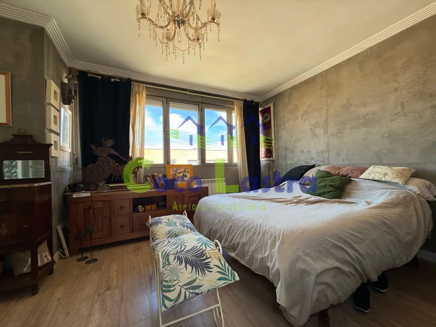 Schlafzimmer von Maisonette zum Verkauf in Salamanca mit Heizung, Terrasse und Ofen