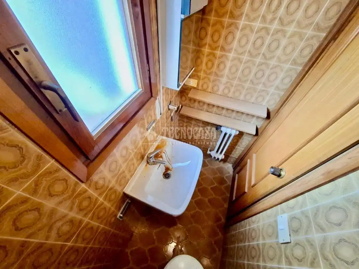 Baño de Piso en venta en Ávila con Calefacción