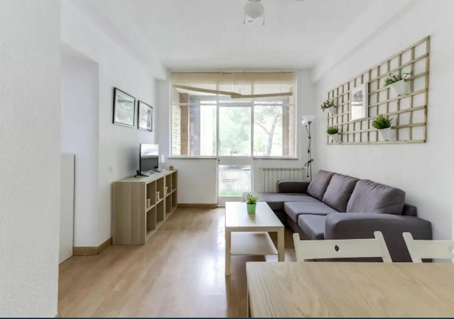 Living room of Flat for rent in Madrid  with Heating, Furnished and Washing machine