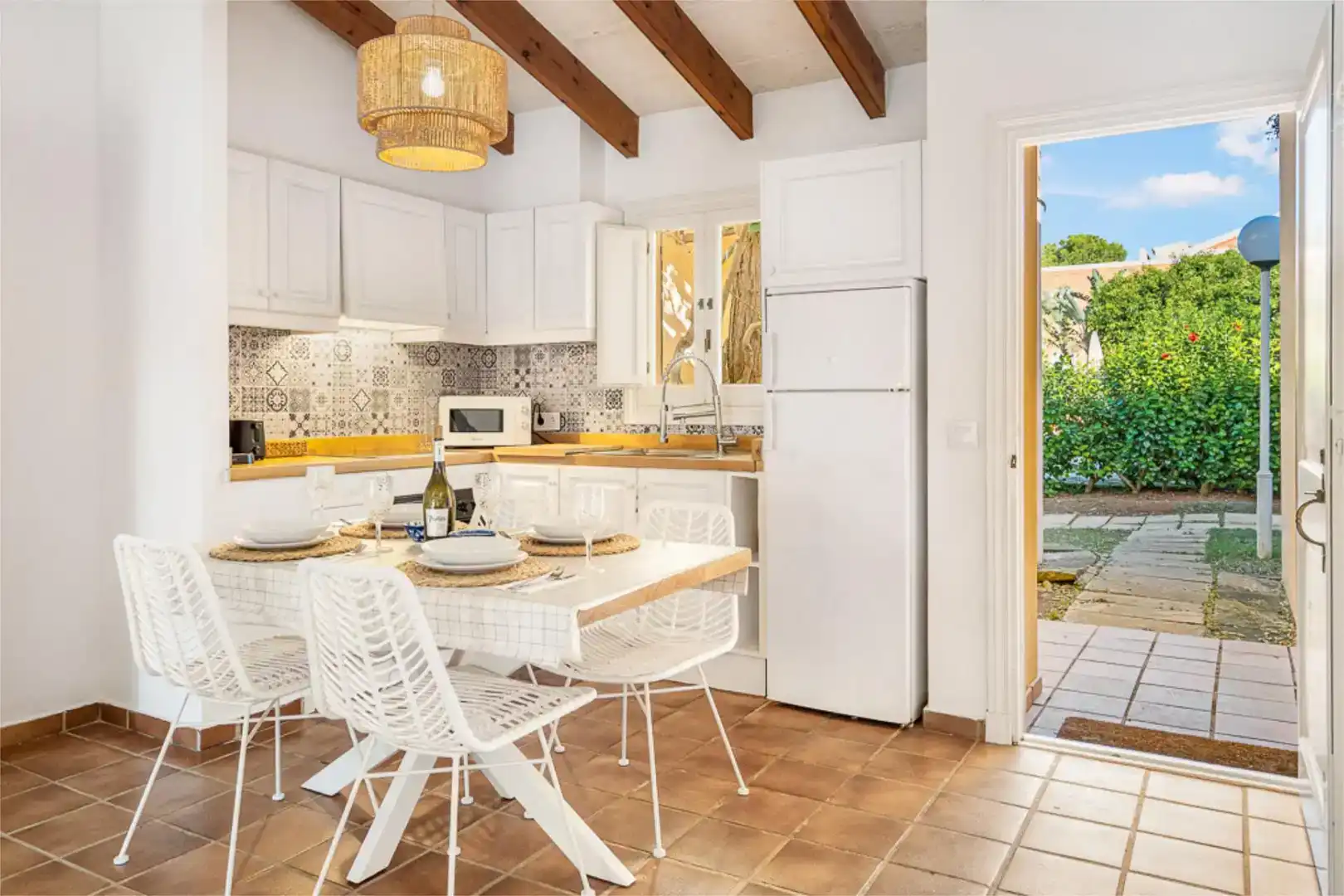 Cocina de Casa o chalet de alquiler en Ciutadella de Menorca con Aire acondicionado, Jardín privado y Piscina
