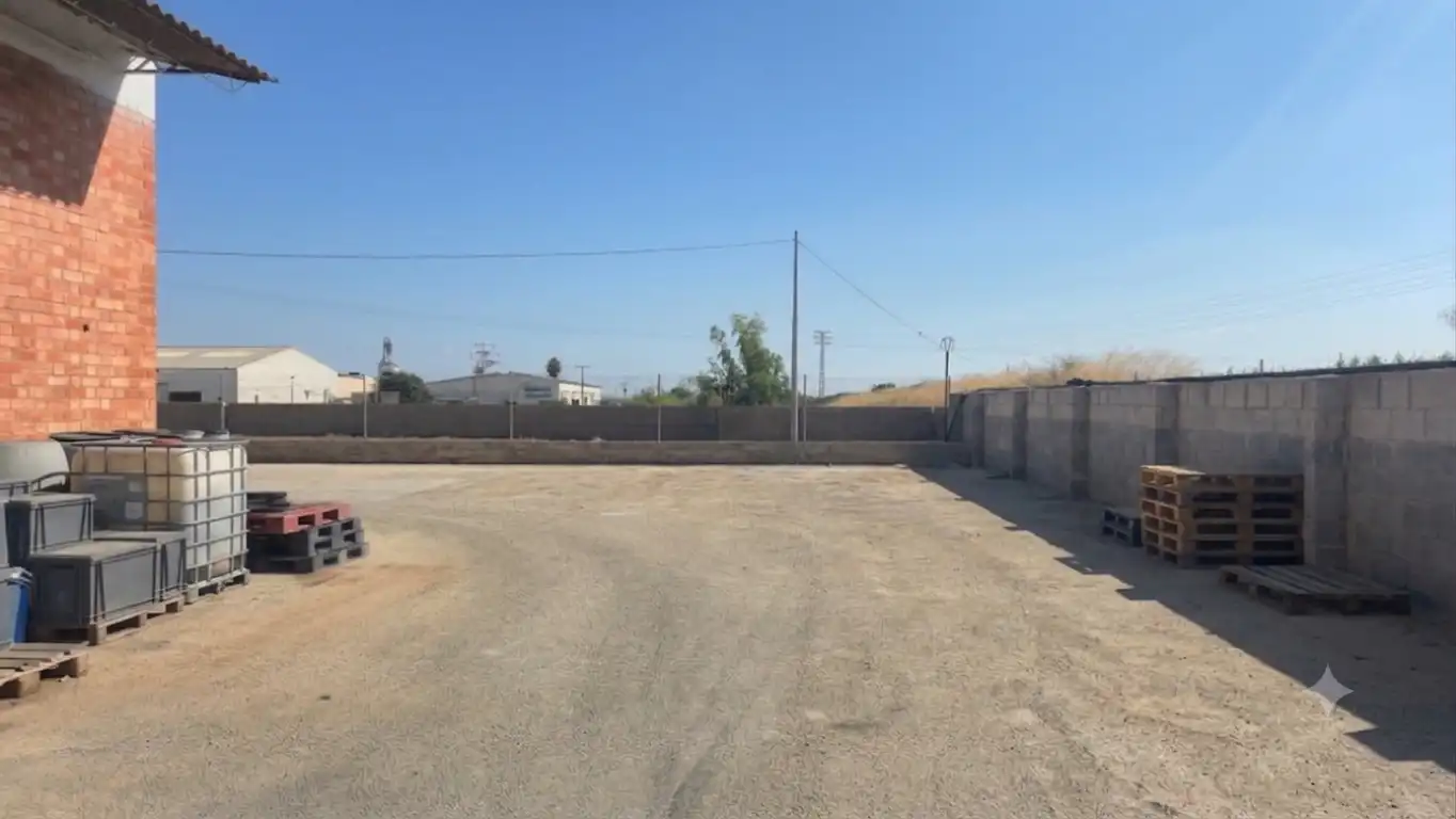 Nave industrial en venta en Avenida Llibertat d'Ensenyansa, imagen 4