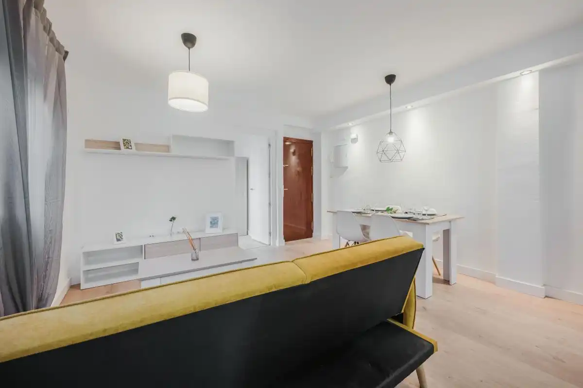 Sala de estar de Piso en venta en Sevilla con Calefacción y Amueblado