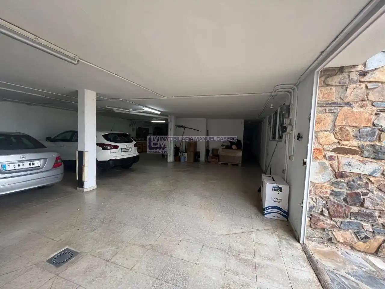 Aparcament de Casa o xalet en venda en Cáceres amb Calefacció, Jardí privat i Terrassa