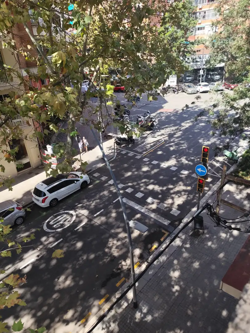 Außenansicht von Geschaftsraum zur Miete in Barcelona mit Klimaanlage, Heizung und Terrasse