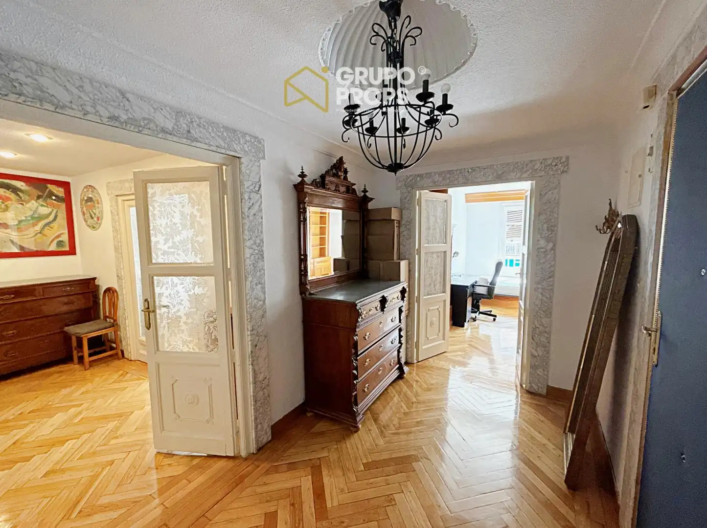 Sala d'estar de Pis de lloguer en Madrid amb Calefacció, Parquet i Moblat