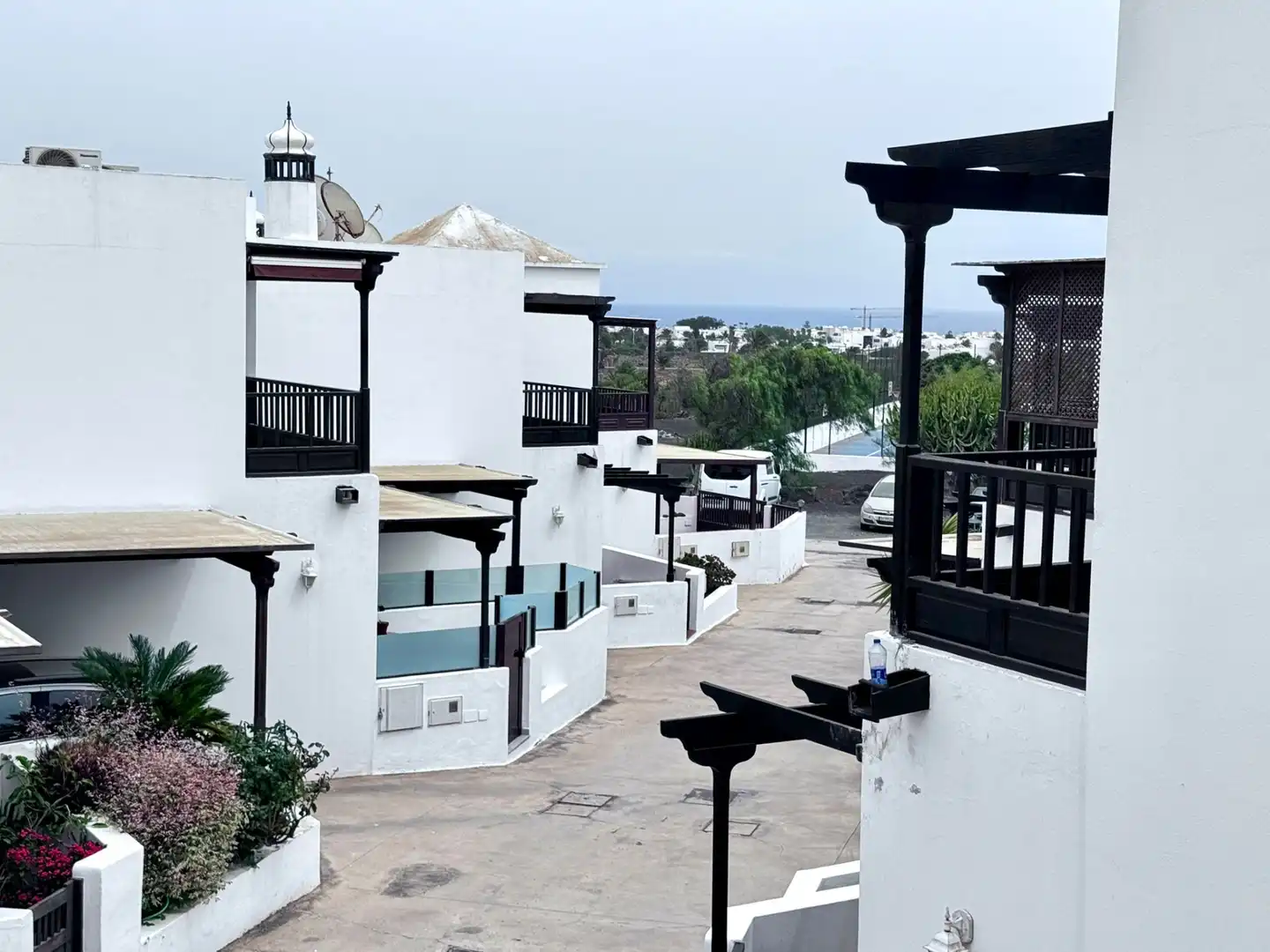 Vista exterior de Casa adosada en venta en Teguise con Jardín privado, Terraza y Amueblado
