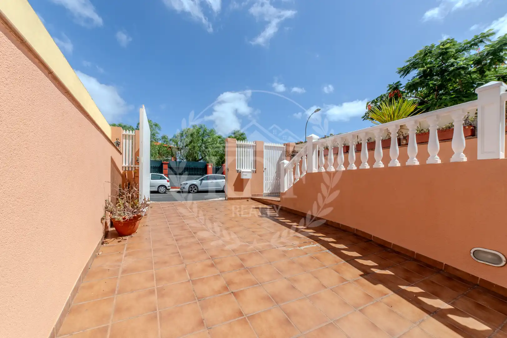 Vista exterior de Casa o xalet en venda en Santa Cruz de Tenerife amb Terrassa, Traster i Moblat