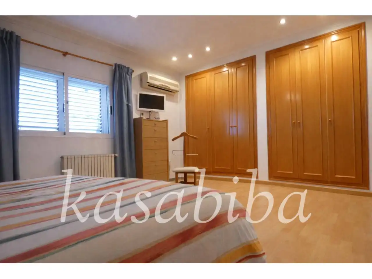 Habitación de Casa o chalet en venta en Chiva con Aire acondicionado, Calefacción y Jardín privado