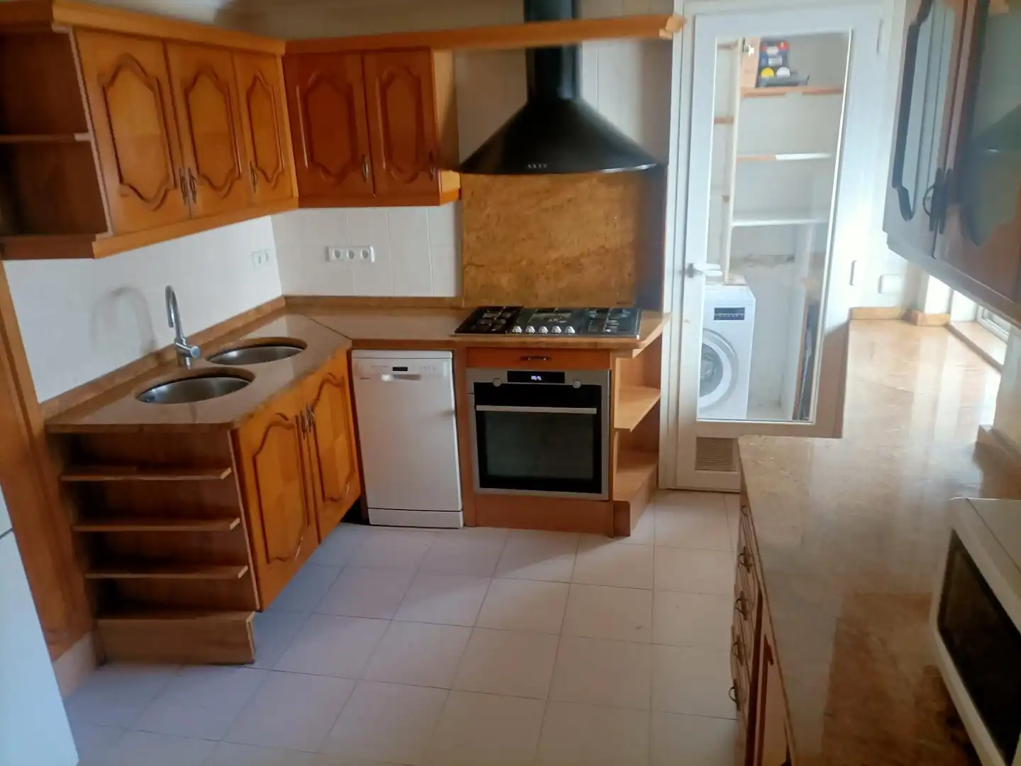 Kitchen of Flat for sale in Valdemoro  with Air Conditioner, Heating and Parquet flooring