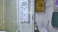 Bathroom of Flat for sale in Torrejón de Ardoz  with Air Conditioner, Heating and Storage room