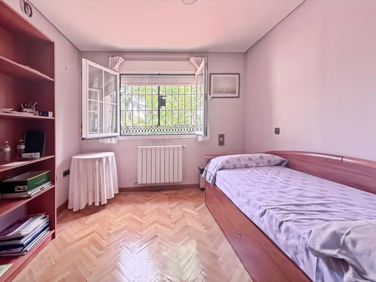Dormitori de Casa o xalet en venda en Galapagar amb Calefacció, Jardí privat i Parquet