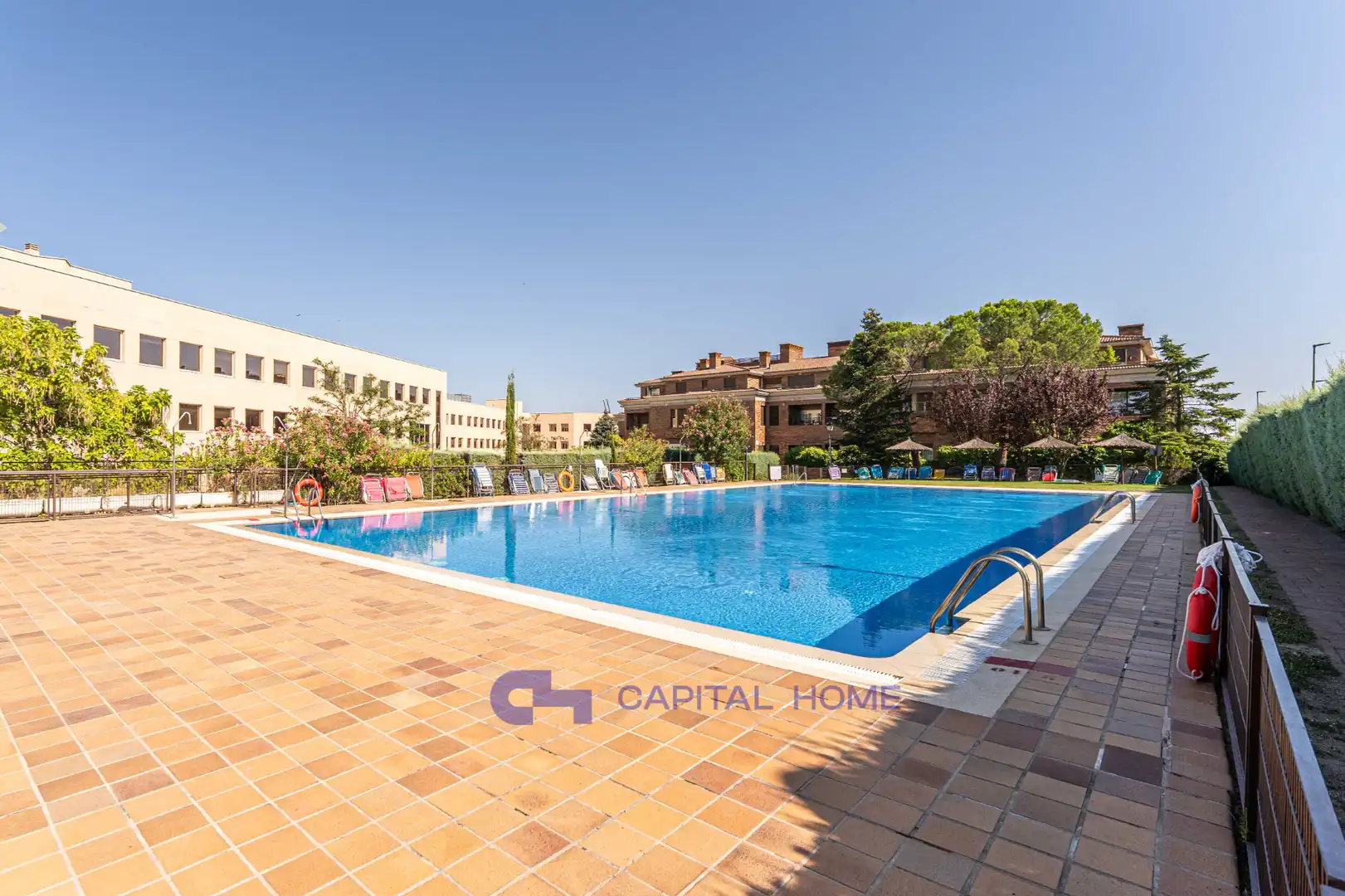 Piscina de Pis en venda en Las Rozas de Madrid amb Aire condicionat, Calefacció i Parquet