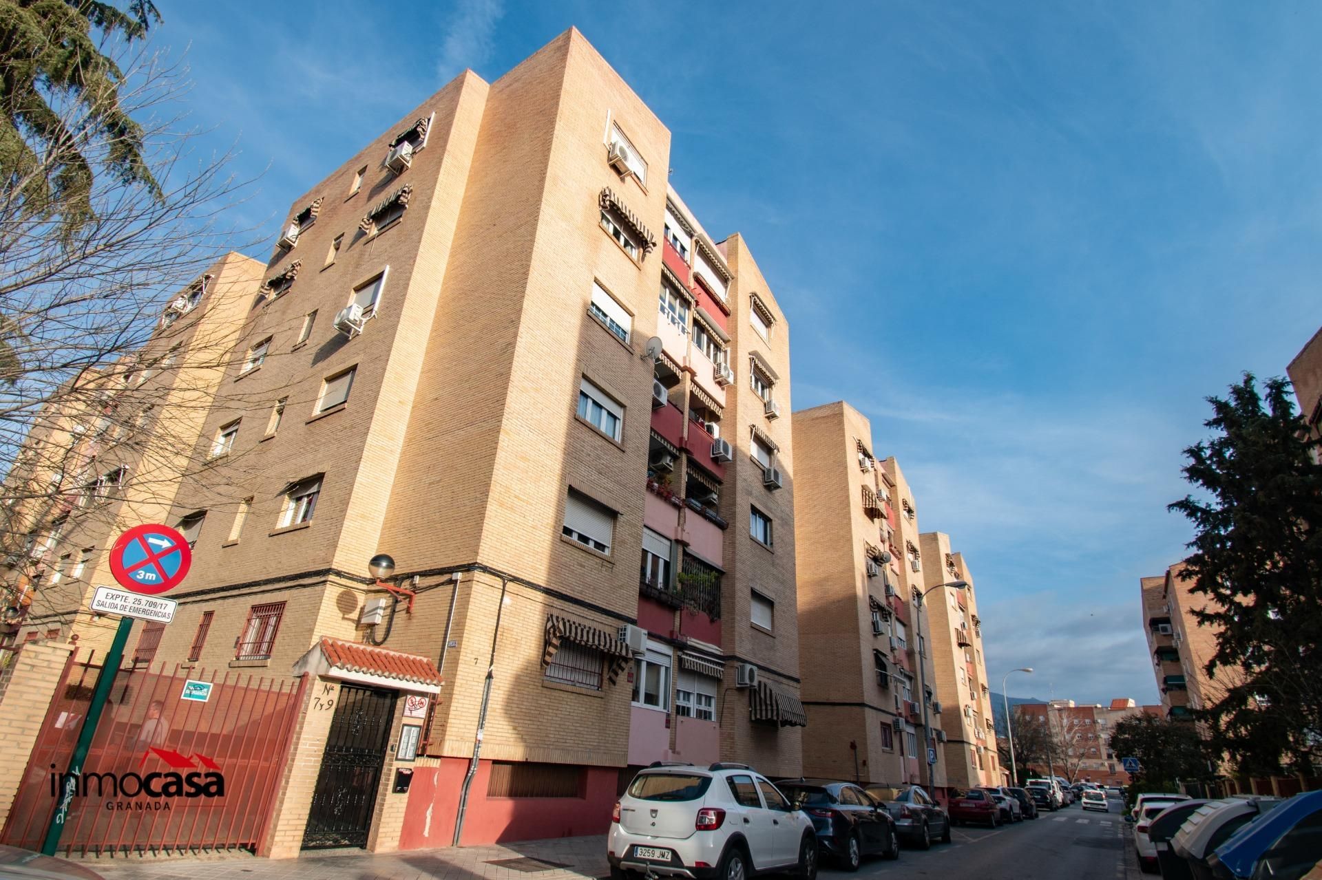 Außenansicht von Wohnung zum Verkauf in  Granada Capital mit Terrasse