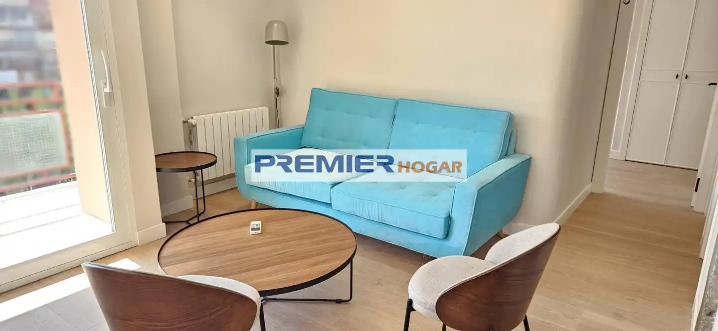 Living room of Flat for sale in Madrid  with Air Conditioner, Heating and Terrace