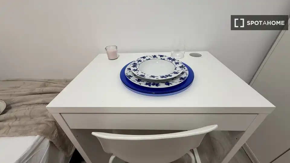 Comedor de Piso de alquiler en Madrid con Aire acondicionado, Calefacción y Amueblado