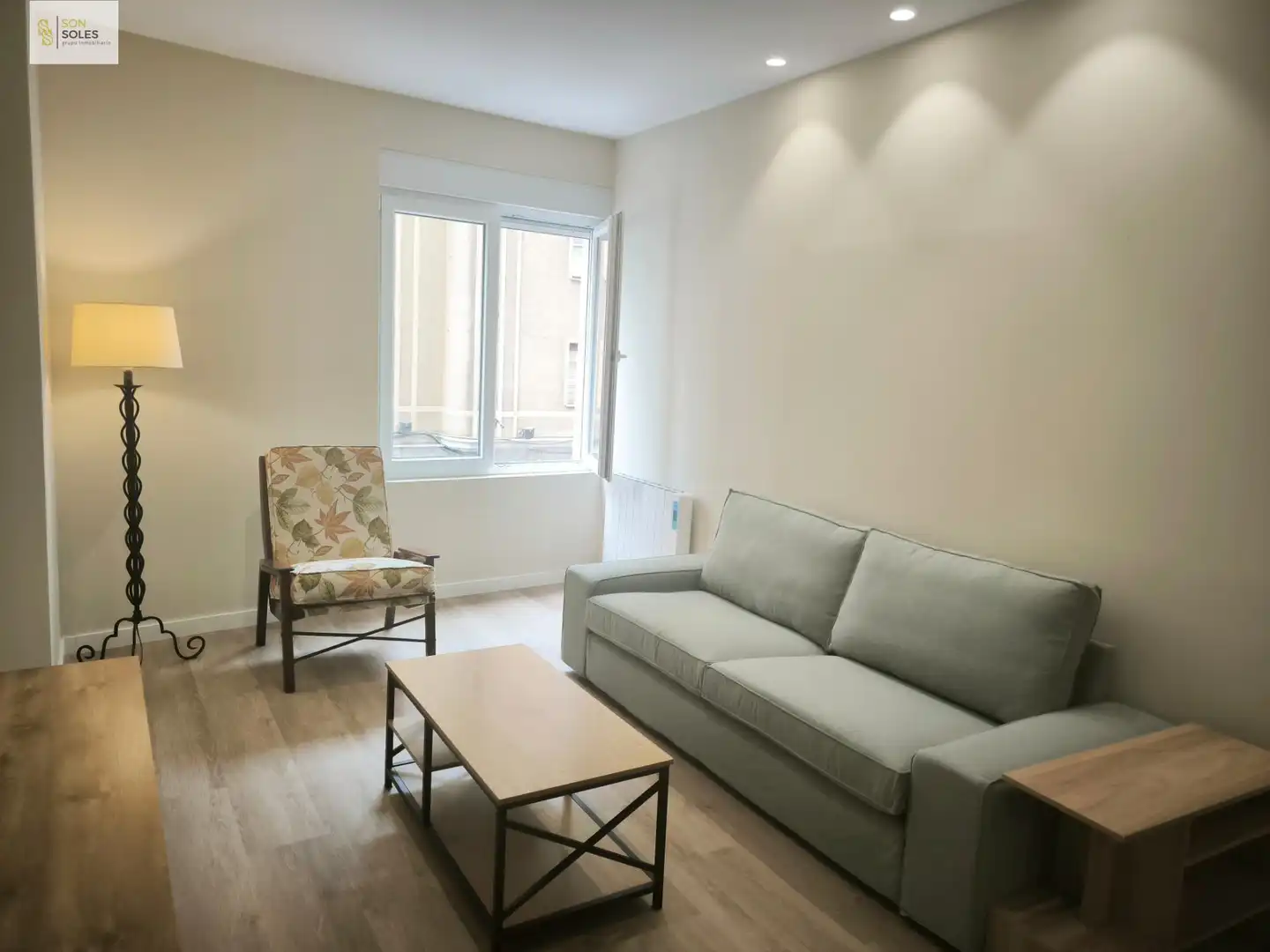 Sala de estar de Piso de alquiler en Santander con Calefacción y Amueblado