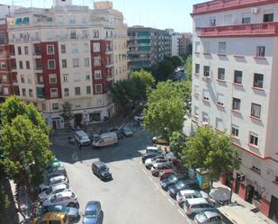 Vista exterior de Pis de lloguer en  Valencia Capital amb Terrassa i Moblat