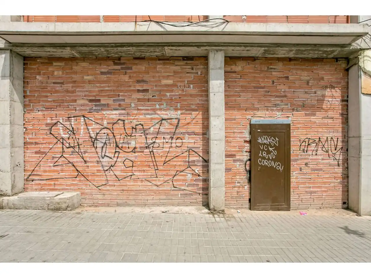 Außenansicht von Gebäude zum Verkauf in Terrassa