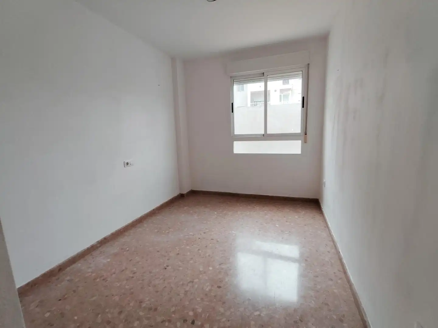 Habitación de Piso en venta en Castellón de la Plana / Castelló de la Plana con Terraza y Trastero
