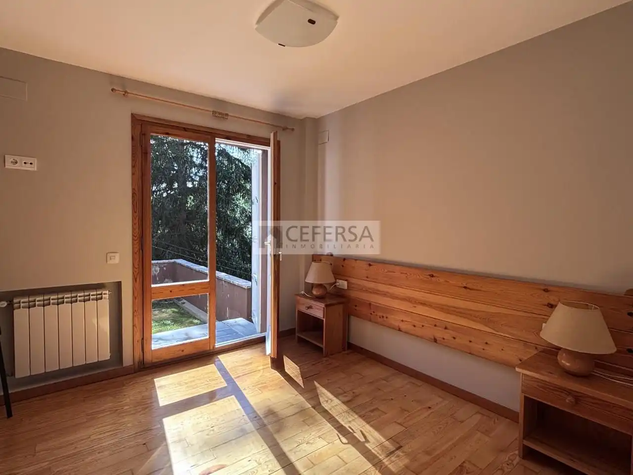 Schlafzimmer von Haus oder Chalet zur Miete in Alp mit Heizung, Privatgarten und Parkett