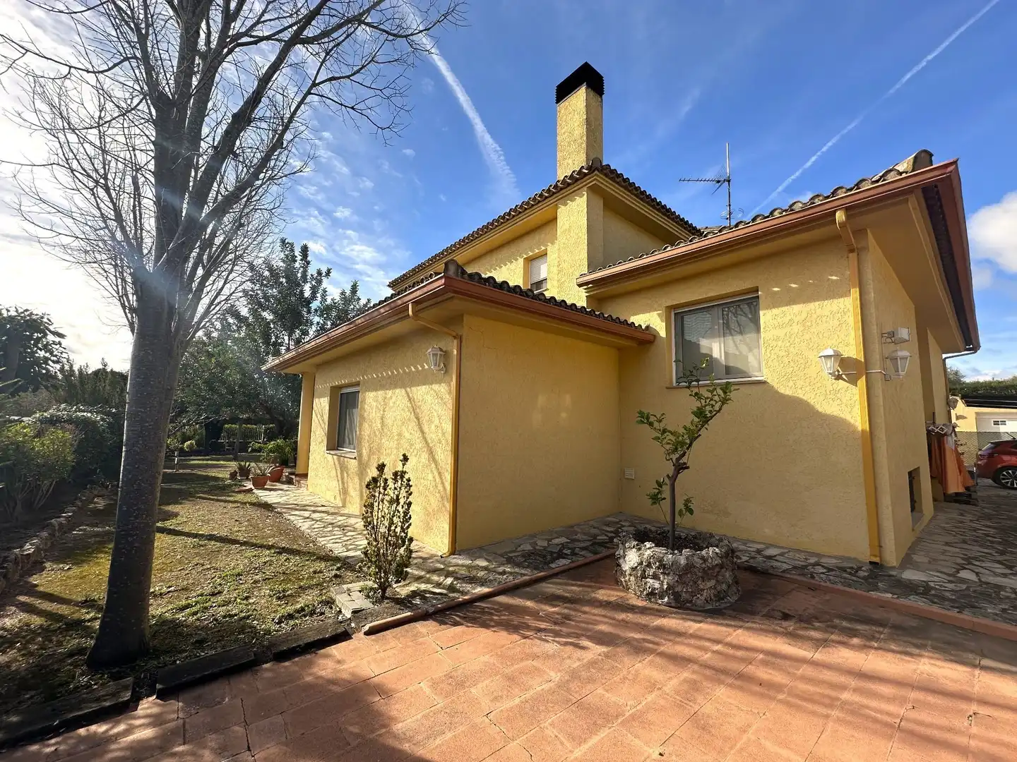 Vista exterior de Casa o xalet en venda en Ontinyent amb Calefacció, Jardí privat i Terrassa
