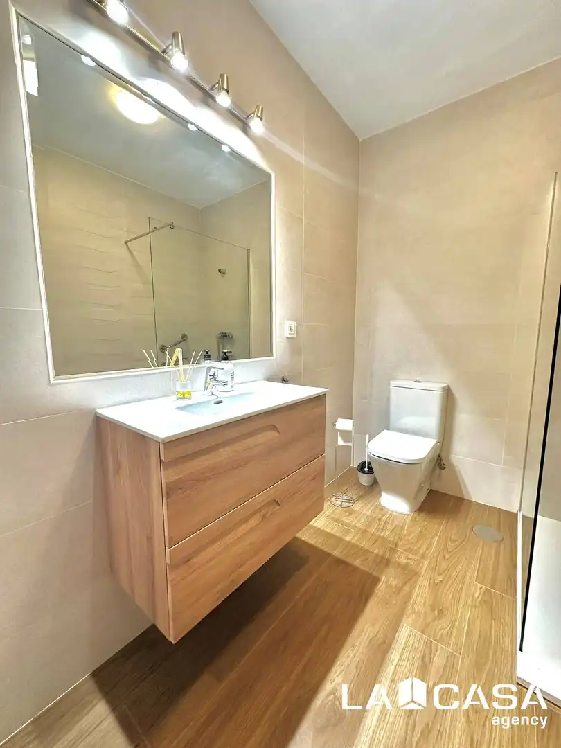 Badezimmer von Wohnung zur Miete in Dos Hermanas mit Terrasse
