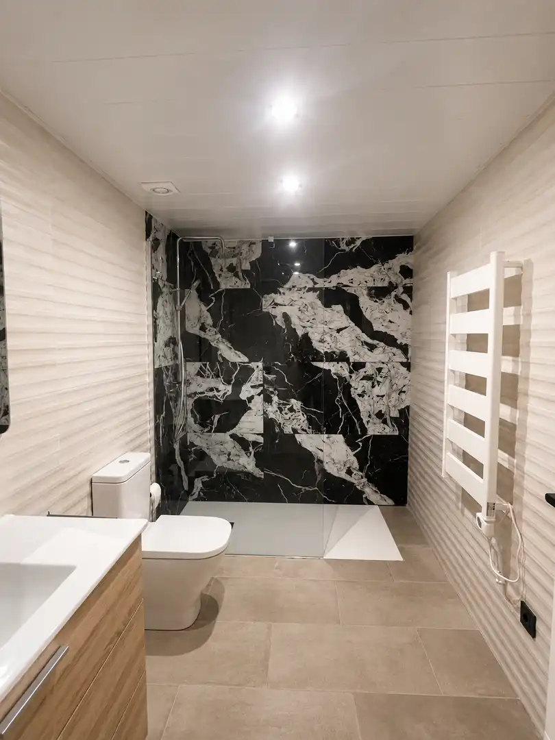 Bathroom of Apartments for sale in Lleida  with Air Conditioner