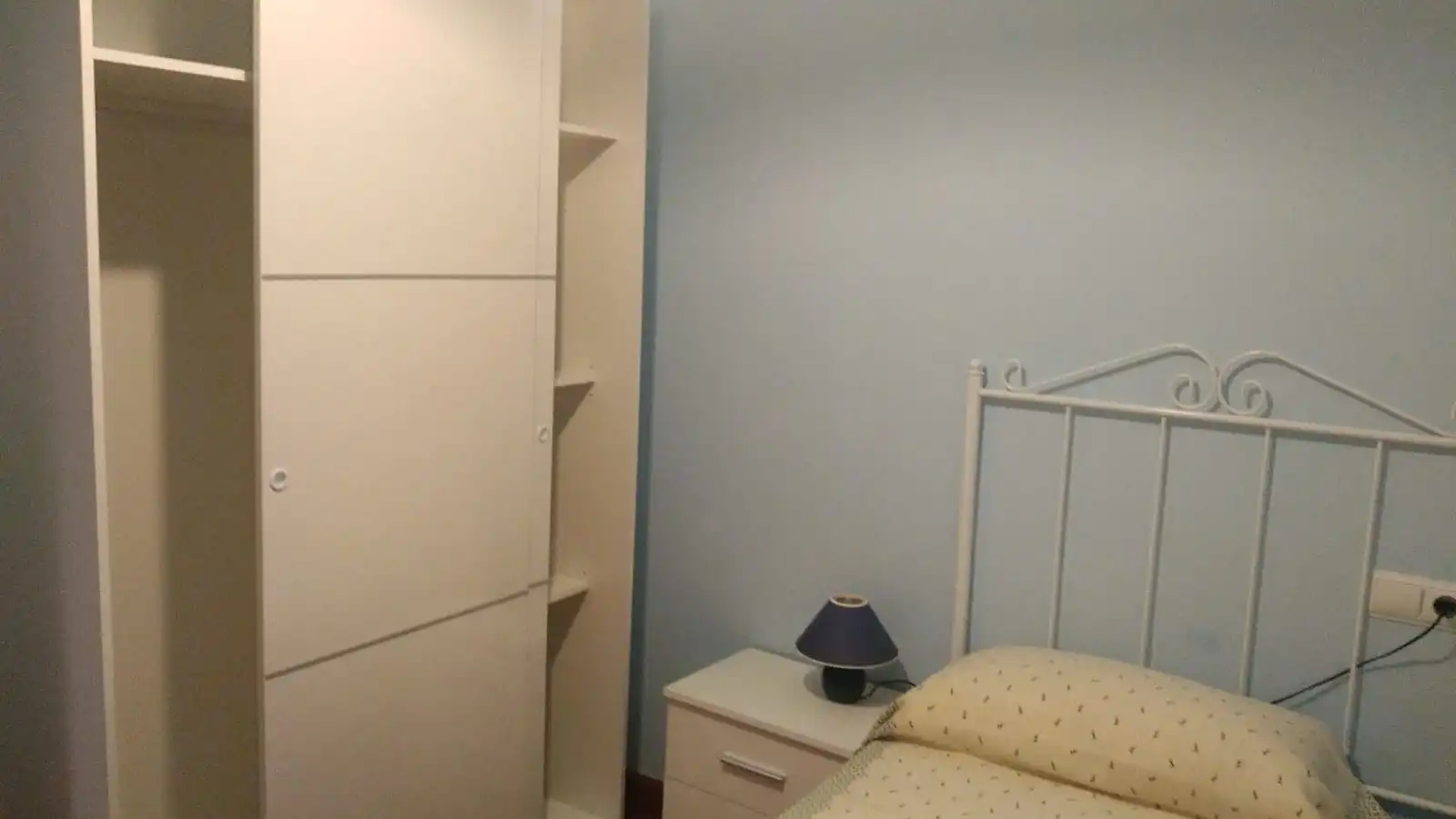 Bedroom of Flat for rent in O Burgo - Campus Universitario