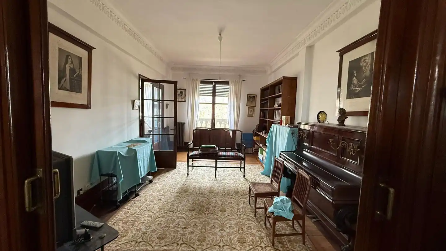 Sala d'estar de Pis en venda en Bilbao  amb Calefacció, Parquet i Terrassa