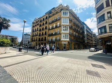 Pis amb balcó en venda a Centro