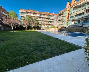 Swimming pool of Planta baja for sale in Sant Cugat del Vallès  with Air Conditioner and Terrace