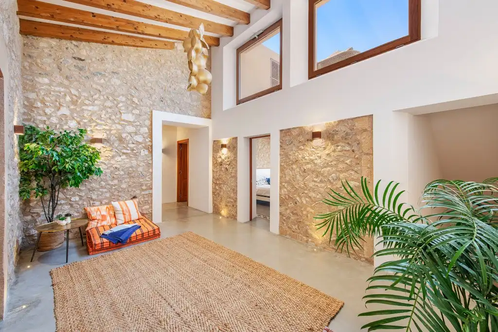 Country homes for sale in Pollença  with Air Conditioner, Heating and Private garden